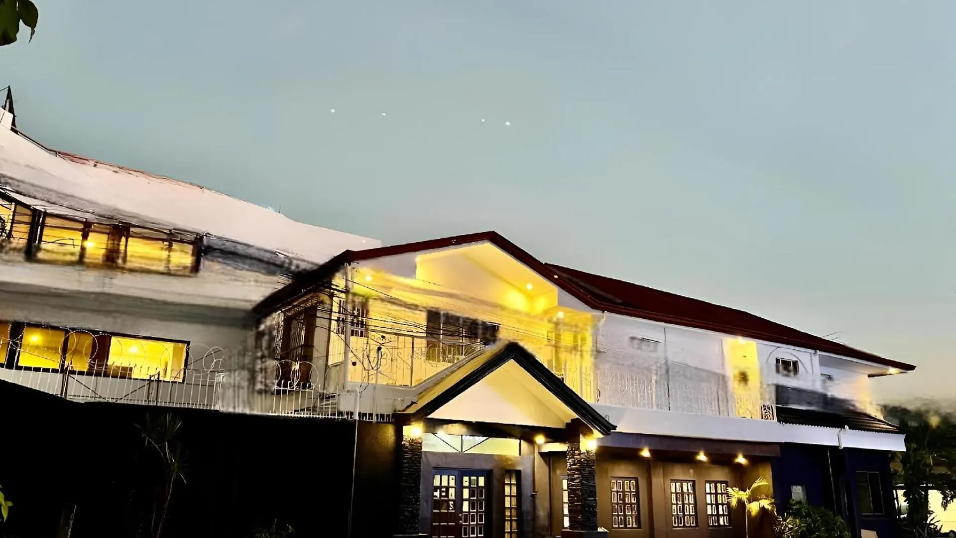 Inn Bluewing Hotel Angeles Powered By Cocotel