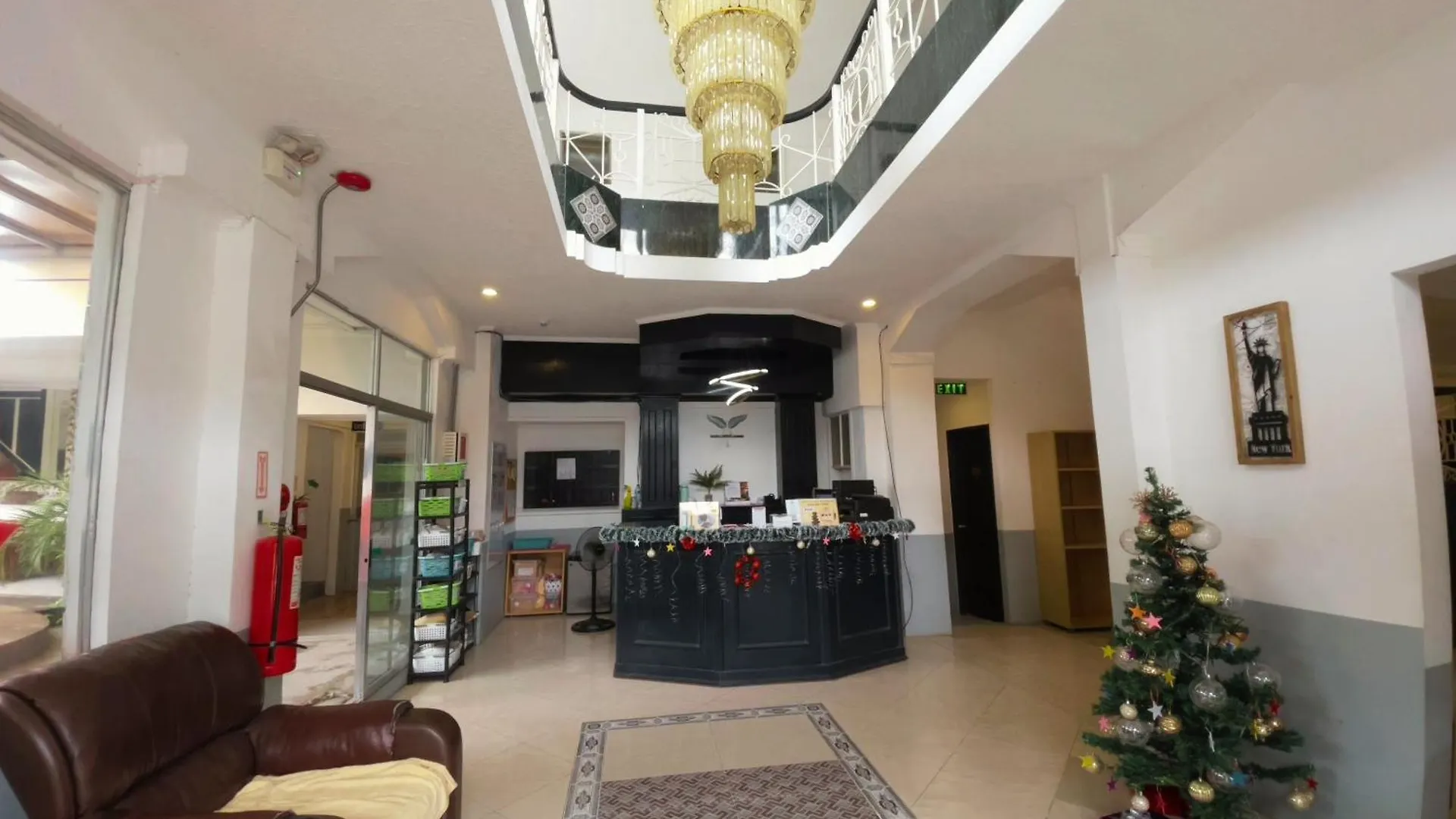 Bluewing Hotel Angeles Powered By Cocotel 3*,