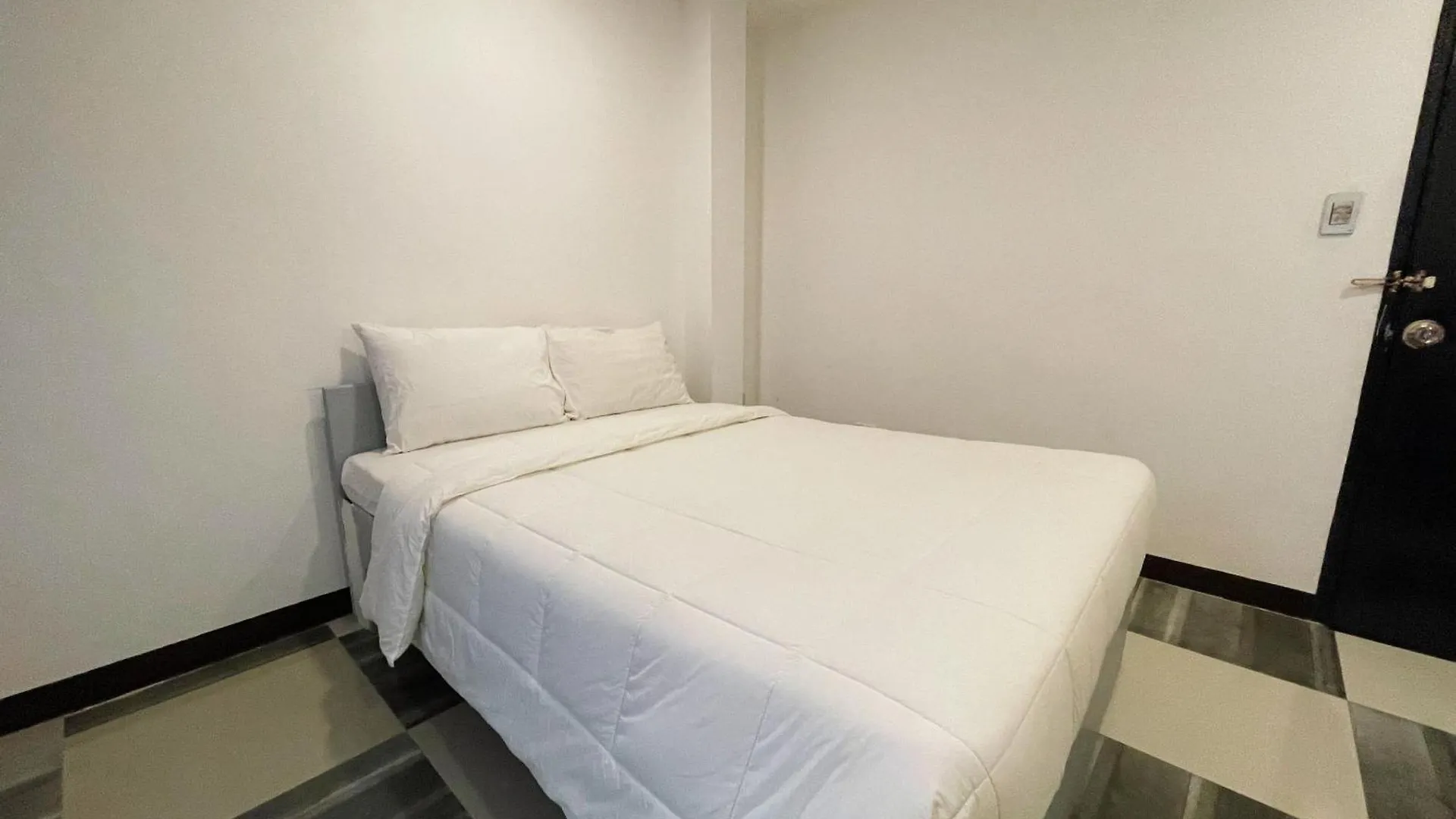 Inn Bluewing Hotel Angeles Powered By Cocotel