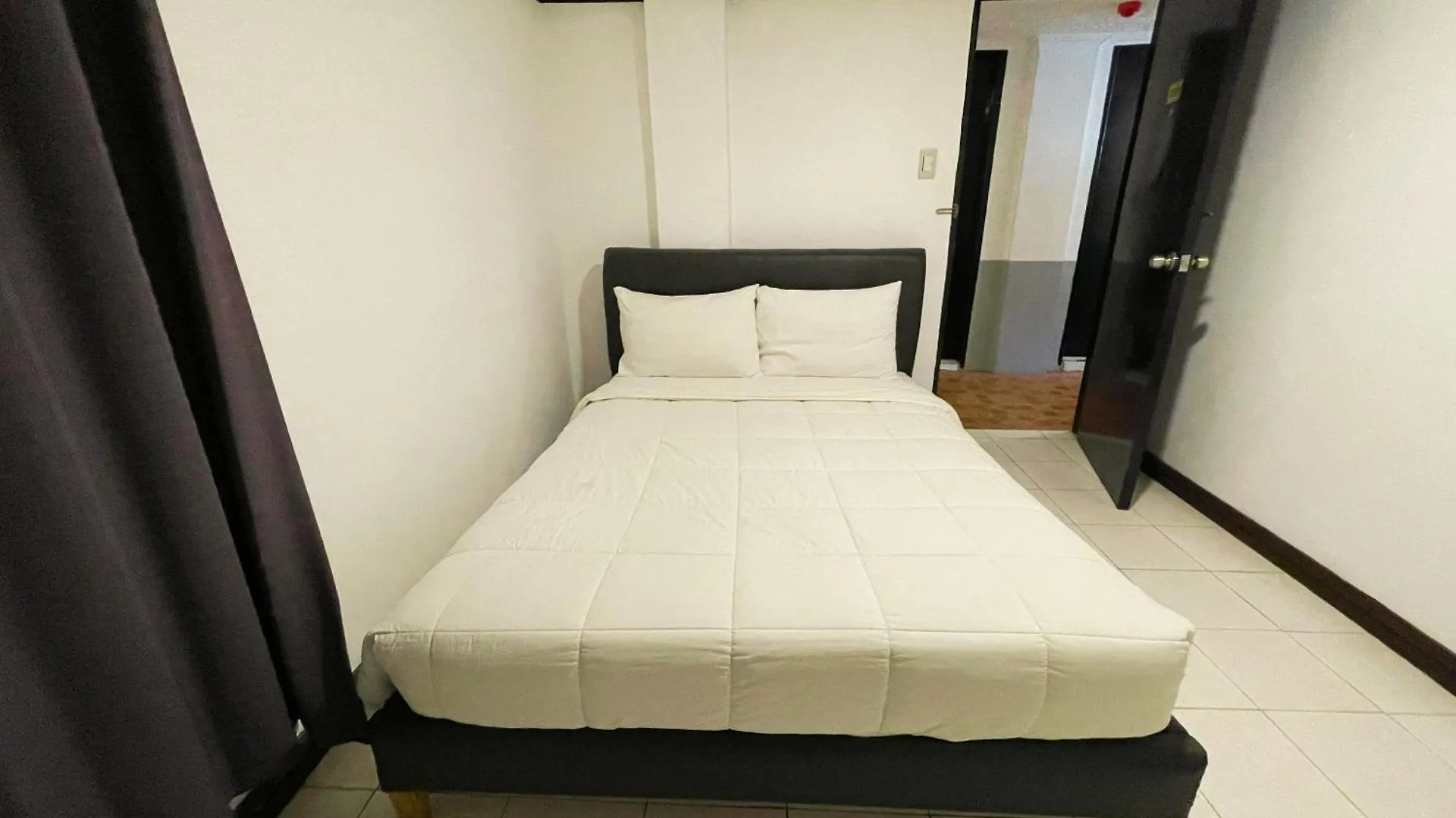 Inn Bluewing Hotel Angeles Powered By Cocotel